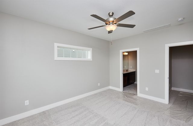 9669 Crestview Drive, West Des Moines, IA 50266