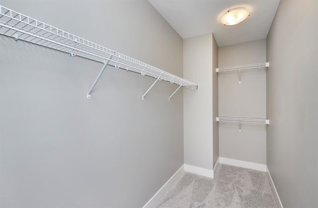 9669 Crestview Drive, West Des Moines, IA 50266