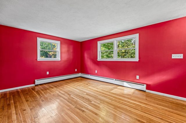 178 Central Ave, Dedham, MA 02026