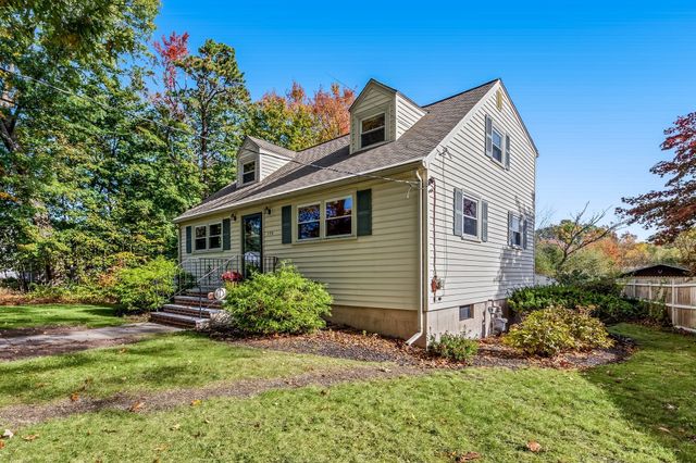 178 Central Ave, Dedham, MA 02026