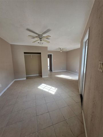 1014 Graham Drive I3, Tomball, TX 77375