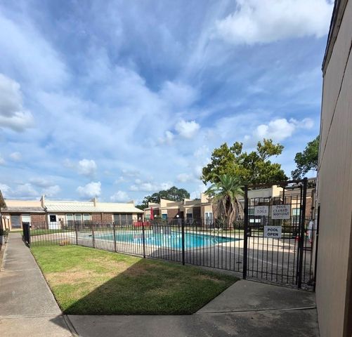 1014 Graham Drive I3, Tomball, TX 77375