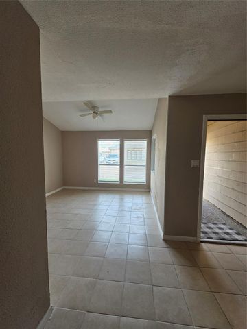1014 Graham Drive I3, Tomball, TX 77375