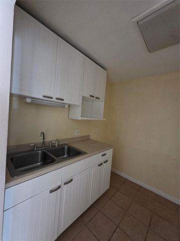 1014 Graham Drive I3, Tomball, TX 77375