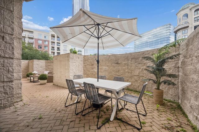 5005 Hidalgo Street 210, Houston, TX 77056