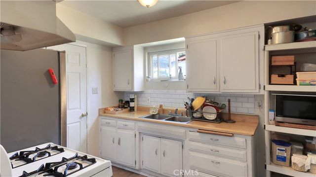 29751 Cromwell, Val Verde, CA 91384