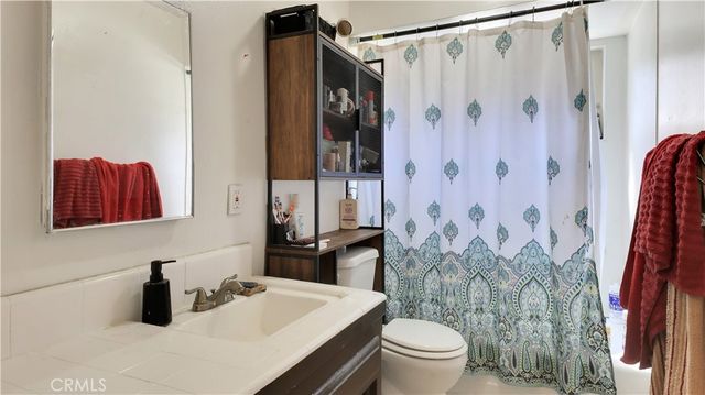 29751 Cromwell, Val Verde, CA 91384
