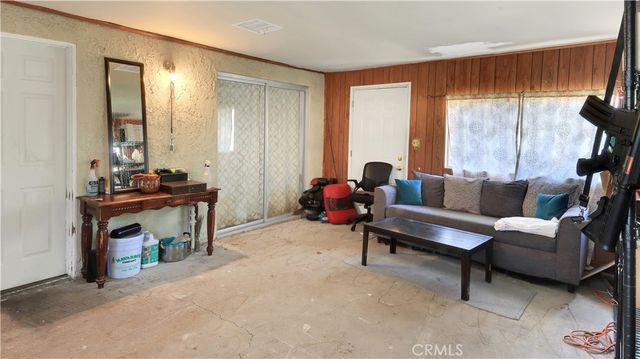 29751 Cromwell, Val Verde, CA 91384