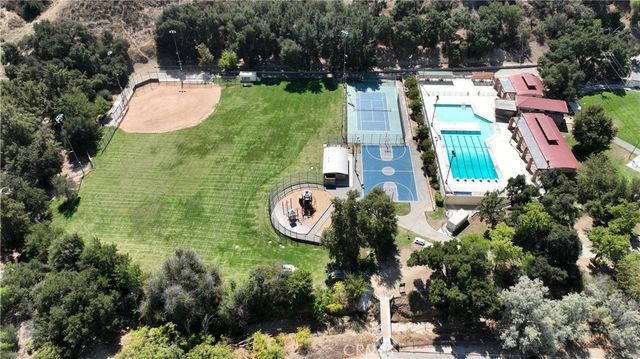 29751 Cromwell, Val Verde, CA 91384