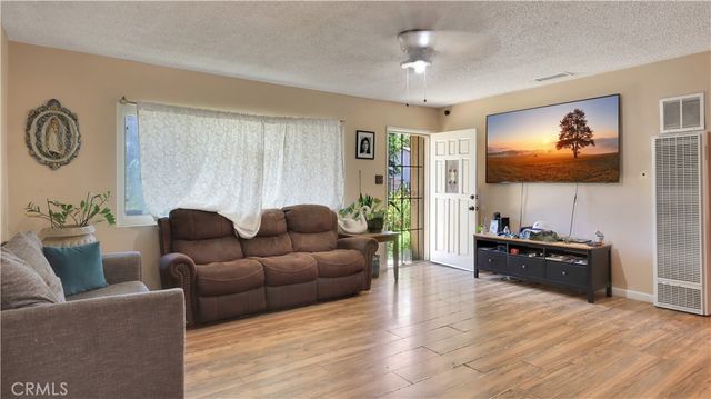 29751 Cromwell, Val Verde, CA 91384