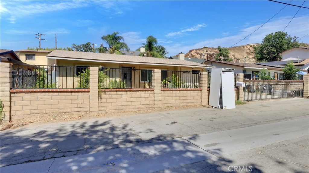 29751 Cromwell, Val Verde, CA 91384