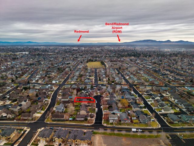 3391 SW Metolius Meadow Court, Redmond, OR 97756