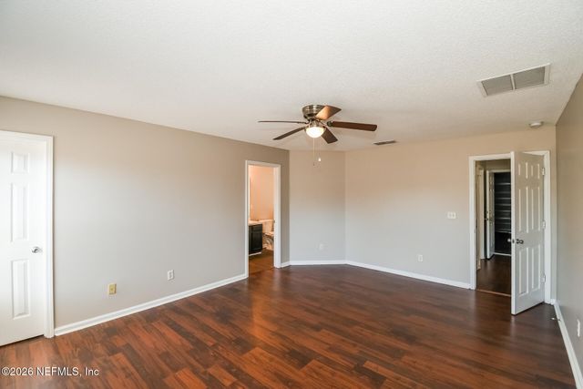 3786 LAUREN OAK Lane E, Jacksonville, FL 32221