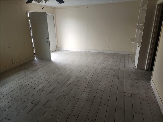937 Vivian Avenue, Pasadena, TX 77506