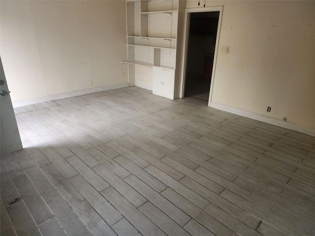 937 Vivian Avenue, Pasadena, TX 77506
