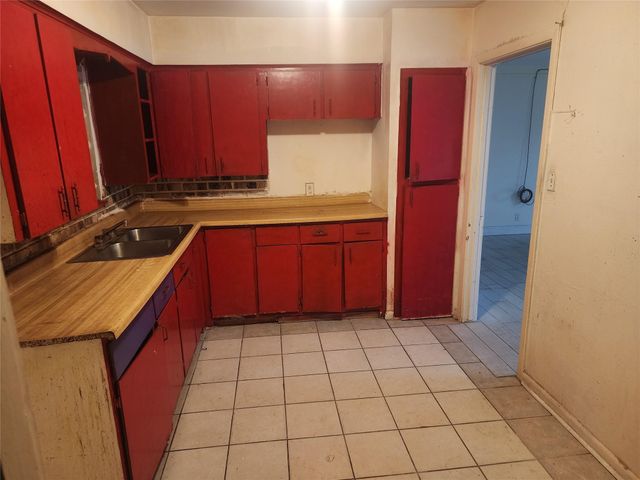 937 Vivian Avenue, Pasadena, TX 77506