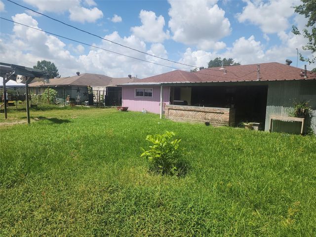 937 Vivian Avenue, Pasadena, TX 77506
