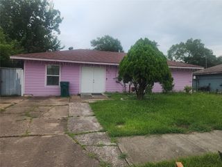 937 Vivian Avenue, Pasadena, TX 77506