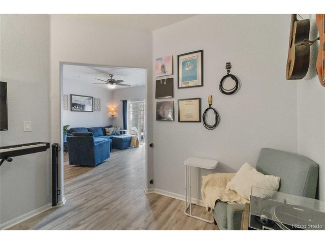 5255 Memphis St 7-702, Denver, CO 80239
