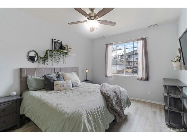 5255 Memphis St 7-702, Denver, CO 80239