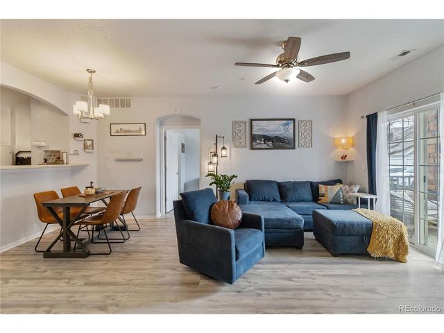 5255 Memphis St 7-702, Denver, CO 80239