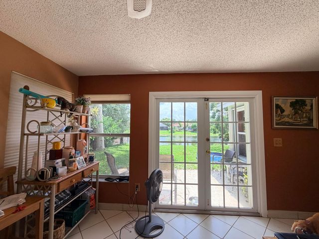 8870 Woodside Court, Davie, FL 33328