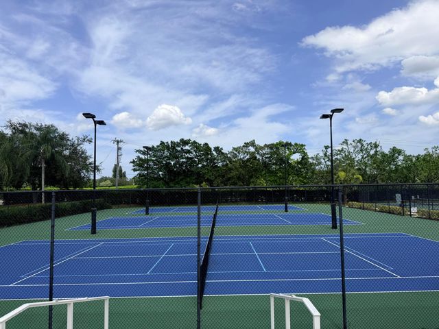 8870 Woodside Court, Davie, FL 33328