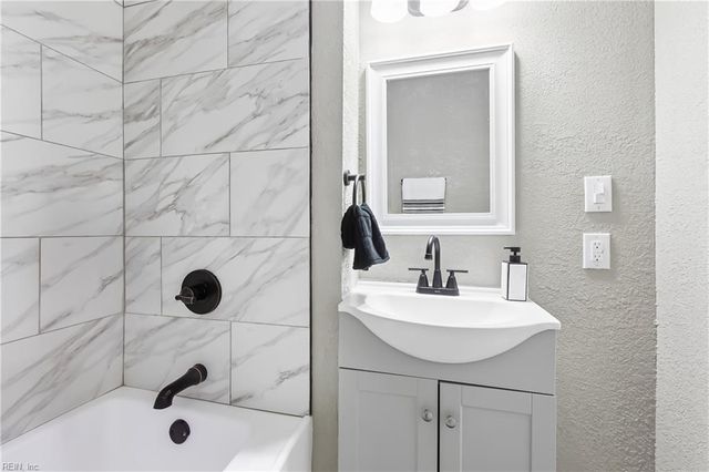 1230 23rd ST, Newport News, VA 23607