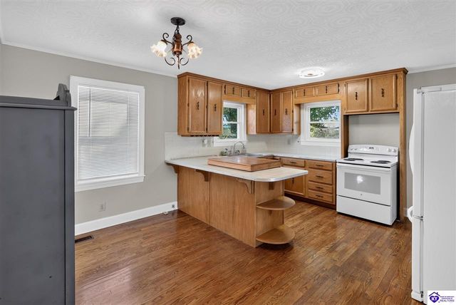 7055 St John Road, Elizabethtown, KY 42701