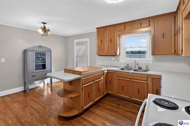 7055 St John Road, Elizabethtown, KY 42701