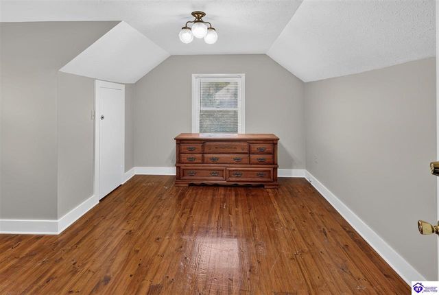 7055 St John Road, Elizabethtown, KY 42701