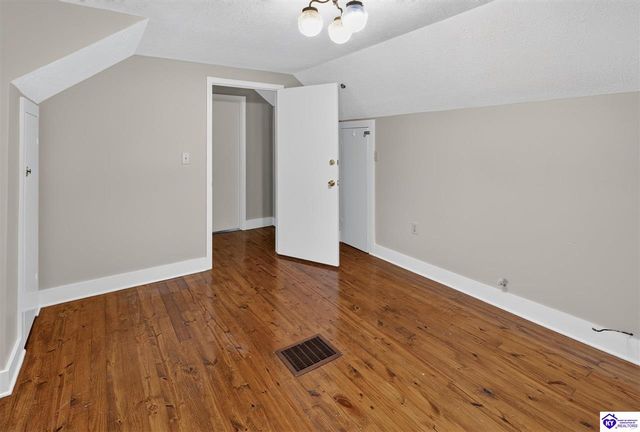 7055 St John Road, Elizabethtown, KY 42701