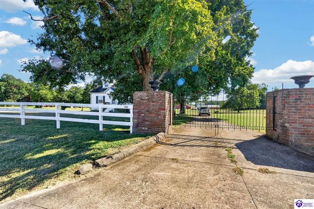 7055 St John Road, Elizabethtown, KY 42701
