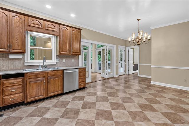 708 Robert Way, Powder Springs, GA 30127