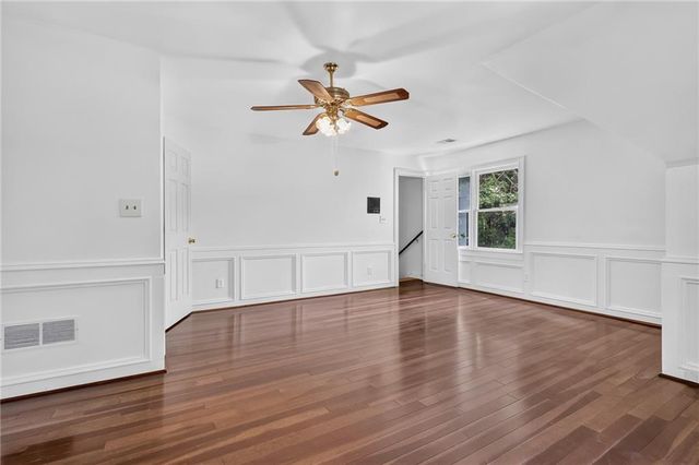 708 Robert Way, Powder Springs, GA 30127