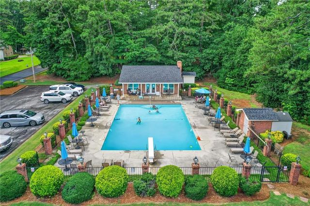 708 Robert Way, Powder Springs, GA 30127