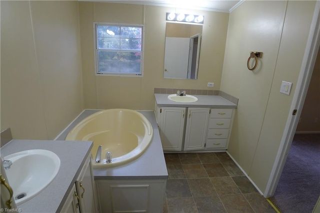 4350 US Highway 158, Advance, NC 27006