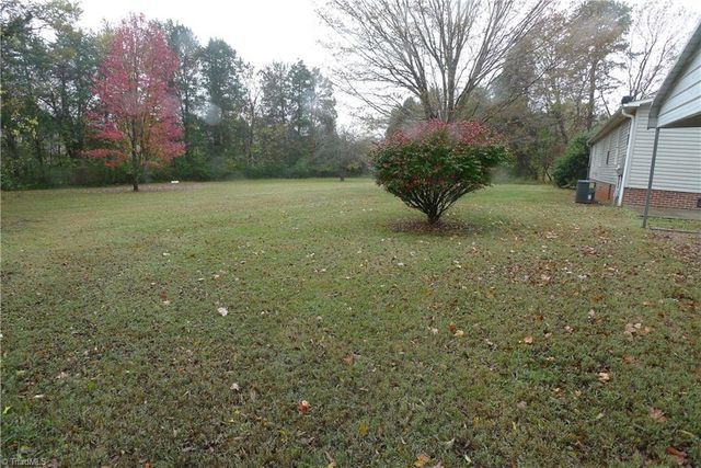 4350 US Highway 158, Advance, NC 27006