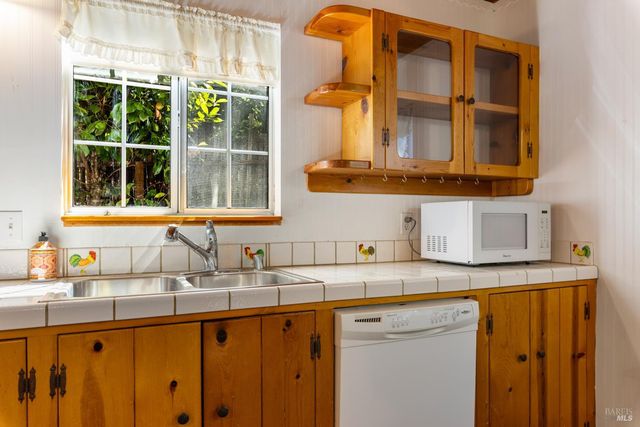 287 Forest Dr, Lakeport, CA 95453