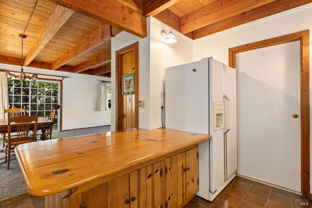 287 Forest Dr, Lakeport, CA 95453