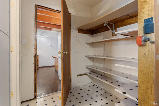 287 Forest Dr, Lakeport, CA 95453