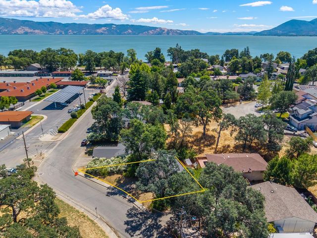 287 Forest Dr, Lakeport, CA 95453
