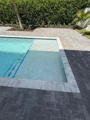 518 LUCKY Lane, Delray Beach, FL 33444