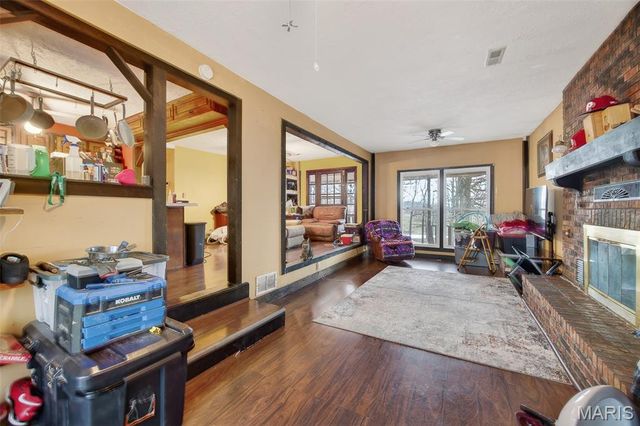 31994 State Road JJ, Stoutland, MO 65567