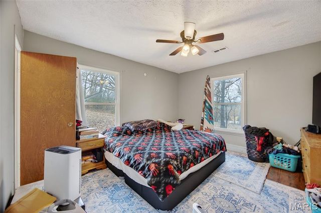 31994 State Road JJ, Stoutland, MO 65567