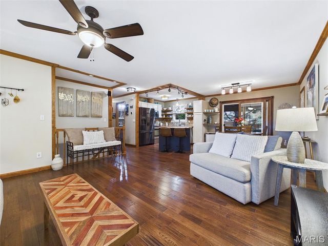516 Lanahan Drive, Troy, IL 62294