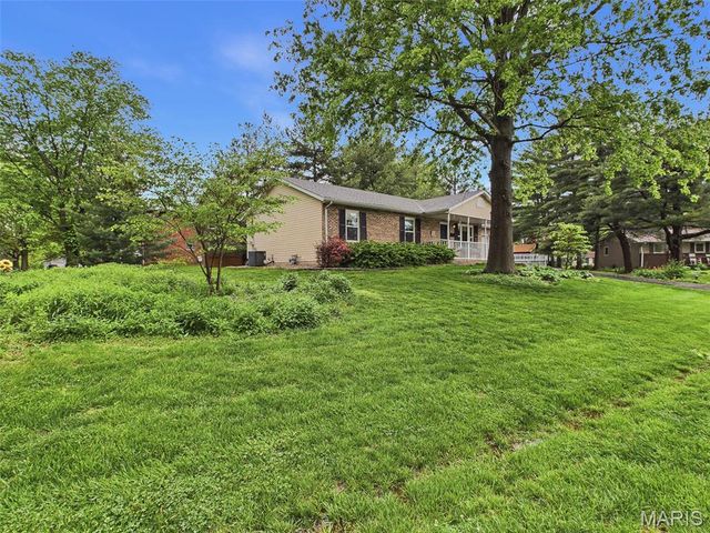 516 Lanahan Drive, Troy, IL 62294