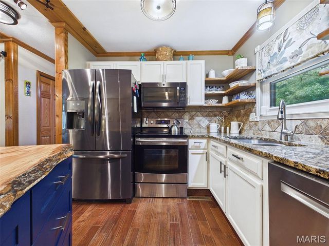 516 Lanahan Drive, Troy, IL 62294