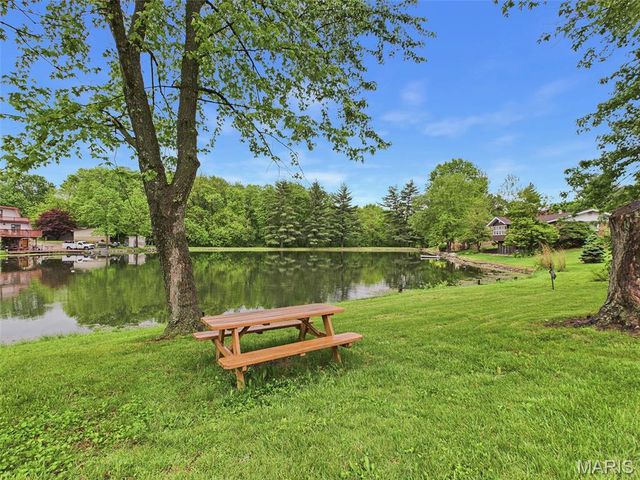 516 Lanahan Drive, Troy, IL 62294