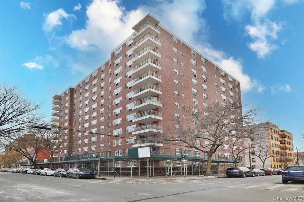 8900 170th Street 6M, Jamaica, NY 11432